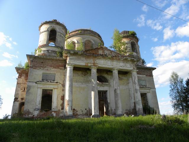 Портик Троицкого храма