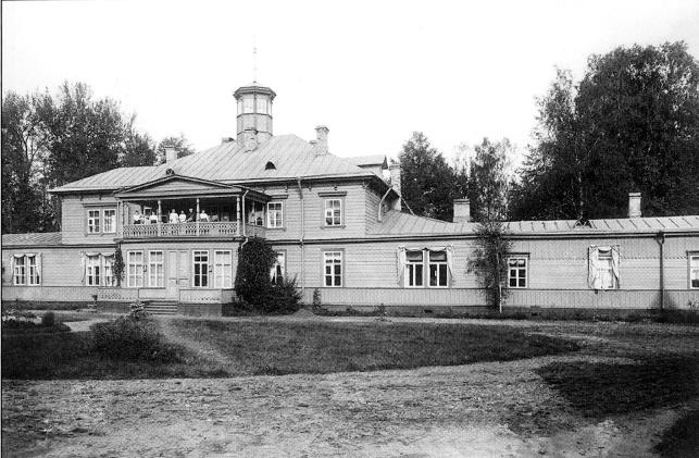 Усадебный дом в Батово (сгорел в 1923 году). Усадьба Батово