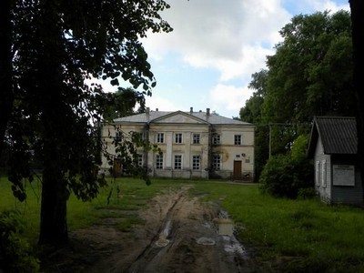 Усадьба Тихановского в деревне Сыр-Липки