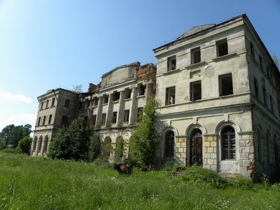 Фасад дворца Усадьба Васильевское графа Орлова-Денисова