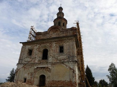 Благовещенский храм в Вожбале