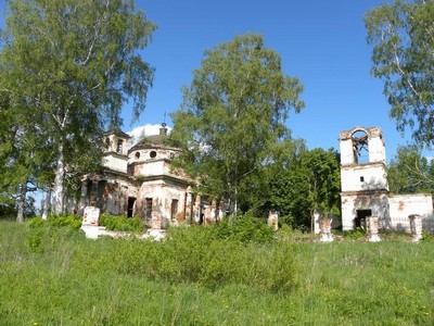 Церковь Петра и Павла в селе Переслегино